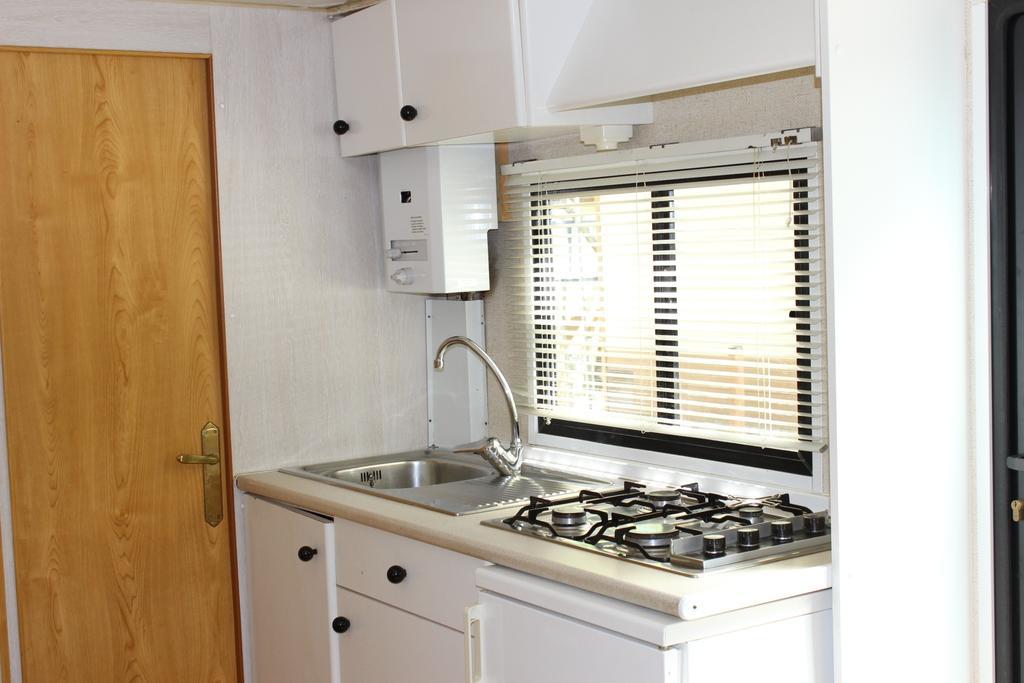 Bungalows Pena Montanesa Ainsa Phòng bức ảnh