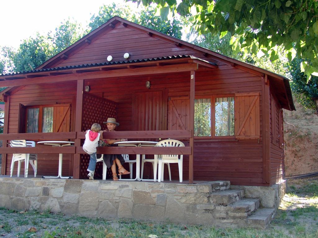 Bungalows Pena Montanesa Ainsa Phòng bức ảnh
